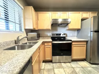 Photo #3: 6680147 Listing