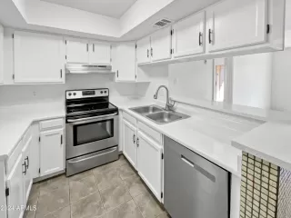 Photo #3: 6680289 Listing 