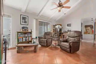 Photo #3: 6680296 Listing