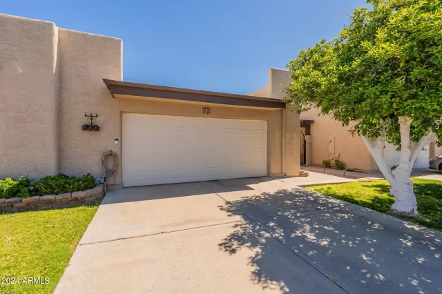 MLS: 6680347 Condo For Sale