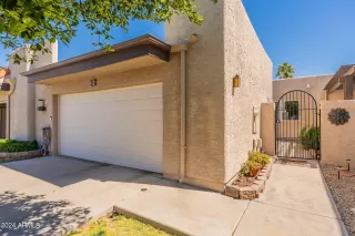 Photo #2: 6680347 Listing 