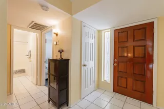 Photo #5: 6680347 Listing 