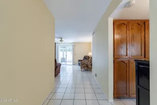 Photo #6: 6680347 Listing 