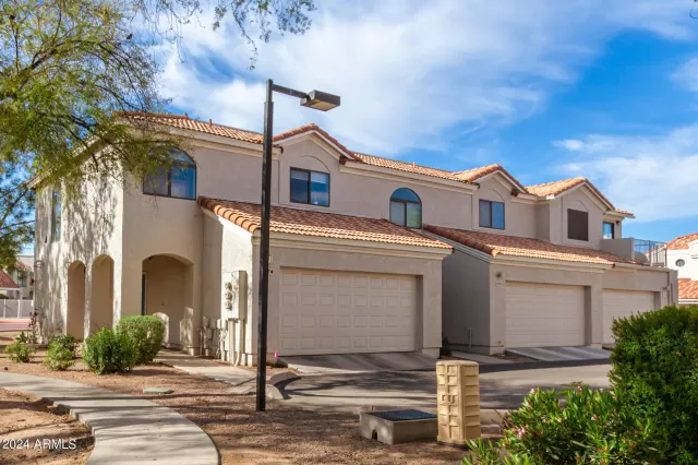 MLS: 6680469 Condo For Sale