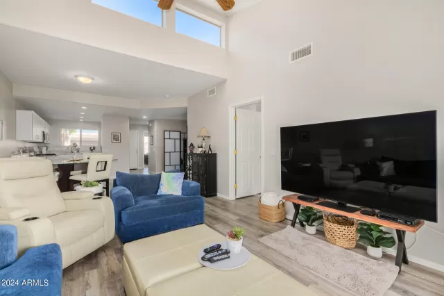 MLS: 6680568 Condo For Sale