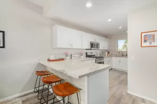 Photo #4: 6680568 Listing