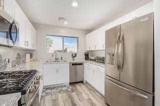 Photo #5: 6680568 Listing