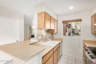 Photo #4: 6680576 Listing 