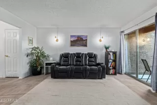 Photo #3: 6680695 Listing