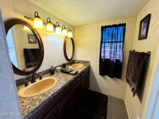 Photo #2: 6680788 Listing