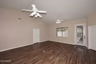 Photo #5: 6680892 Listing 