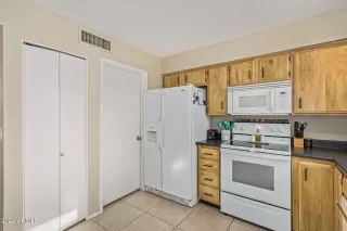 Photo #5: 6681048 Listing 