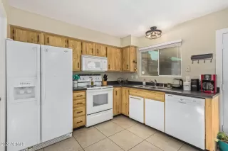 Photo #6: 6681048 Listing 