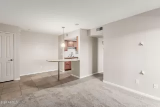 Photo #2: 6681091 Listing