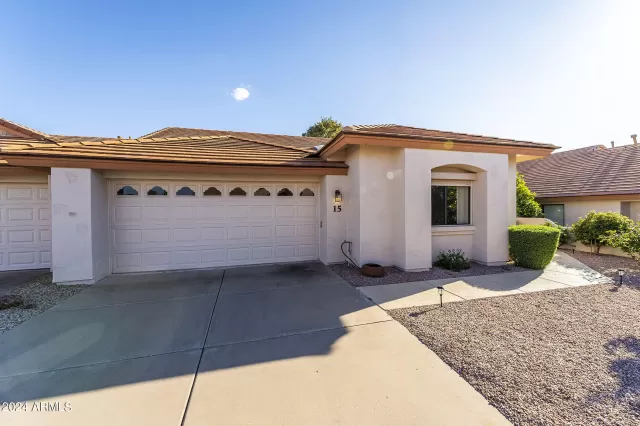 MLS: 6681176 Condo For Sale