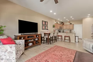 Photo #2: 6681508 Listing