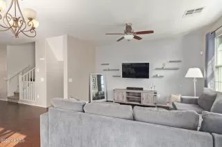 Photo #6: 6681544 Listing 