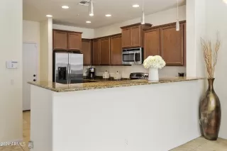 Photo #4: 6681639 Listing