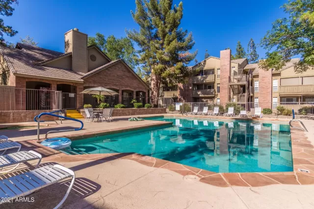 MLS: 6681753 Condo For Sale