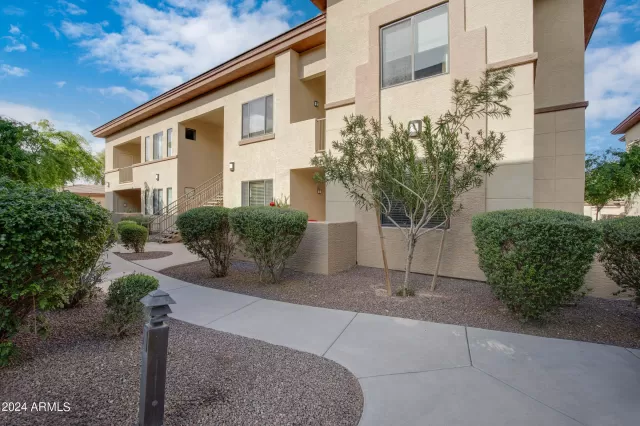 MLS: 6681810 Condo For Sale