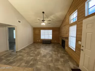 Photo #3: 6681836 Listing