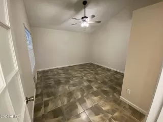 Photo #6: 6681836 Listing