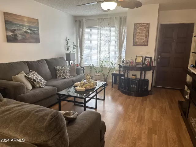 MLS: 6681848 Condo For Sale