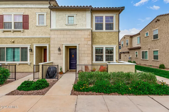 MLS: 6681913 Condo For Sale