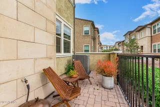 Photo #2: 6681913 Listing 