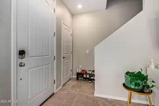 Photo #4: 6681913 Listing 