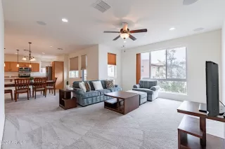 Photo #4: 6681966 Listing