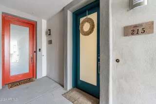 Photo #5: 6681966 Listing