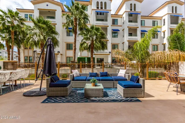 MLS: 6682084 Condo For Sale