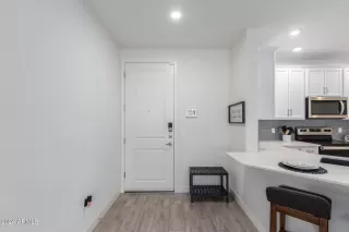 Photo #2: 6682084 Listing 
