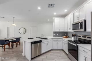 Photo #5: 6682084 Listing 