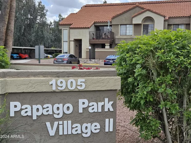 MLS: 6682398 Condo For Sale