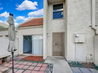 Photo #6: 6682463 Listing 