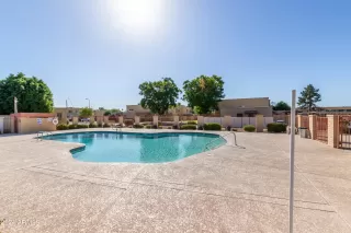 Photo #4: 6682509 Listing