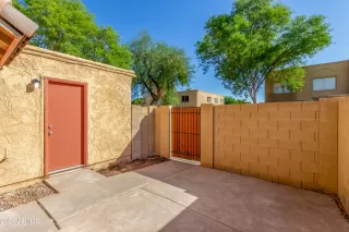 Photo #5: 6682509 Listing