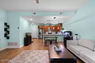 Photo #6: 6682581 Listing 