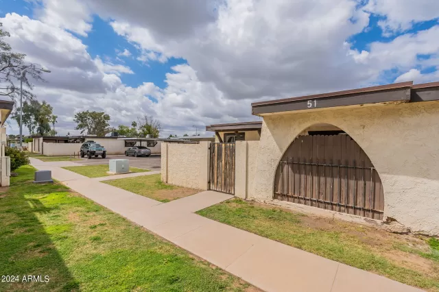 MLS: 6682965 Condo For Sale