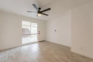 Photo #3: 6682965 Listing