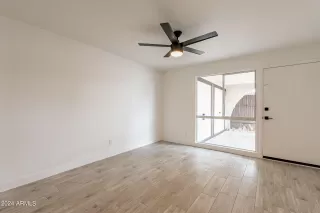 Photo #4: 6682965 Listing