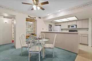 Photo #3: 6683286 Listing