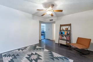 Photo #5: 6683288 Listing