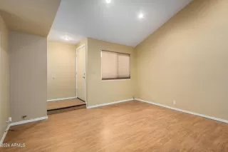 Photo #1: 6683387 Listing