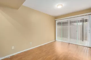 Photo #4: 6683387 Listing