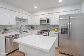 Photo #1: 6683435 Listing