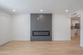 Photo #6: 6683435 Listing