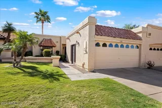 Photo #1: 6683641 Listing 